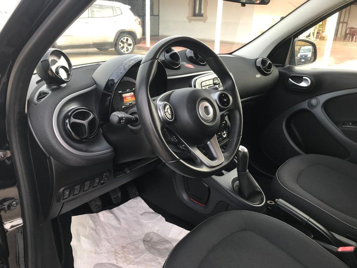 SMART Forfour 70 1.0 Passion