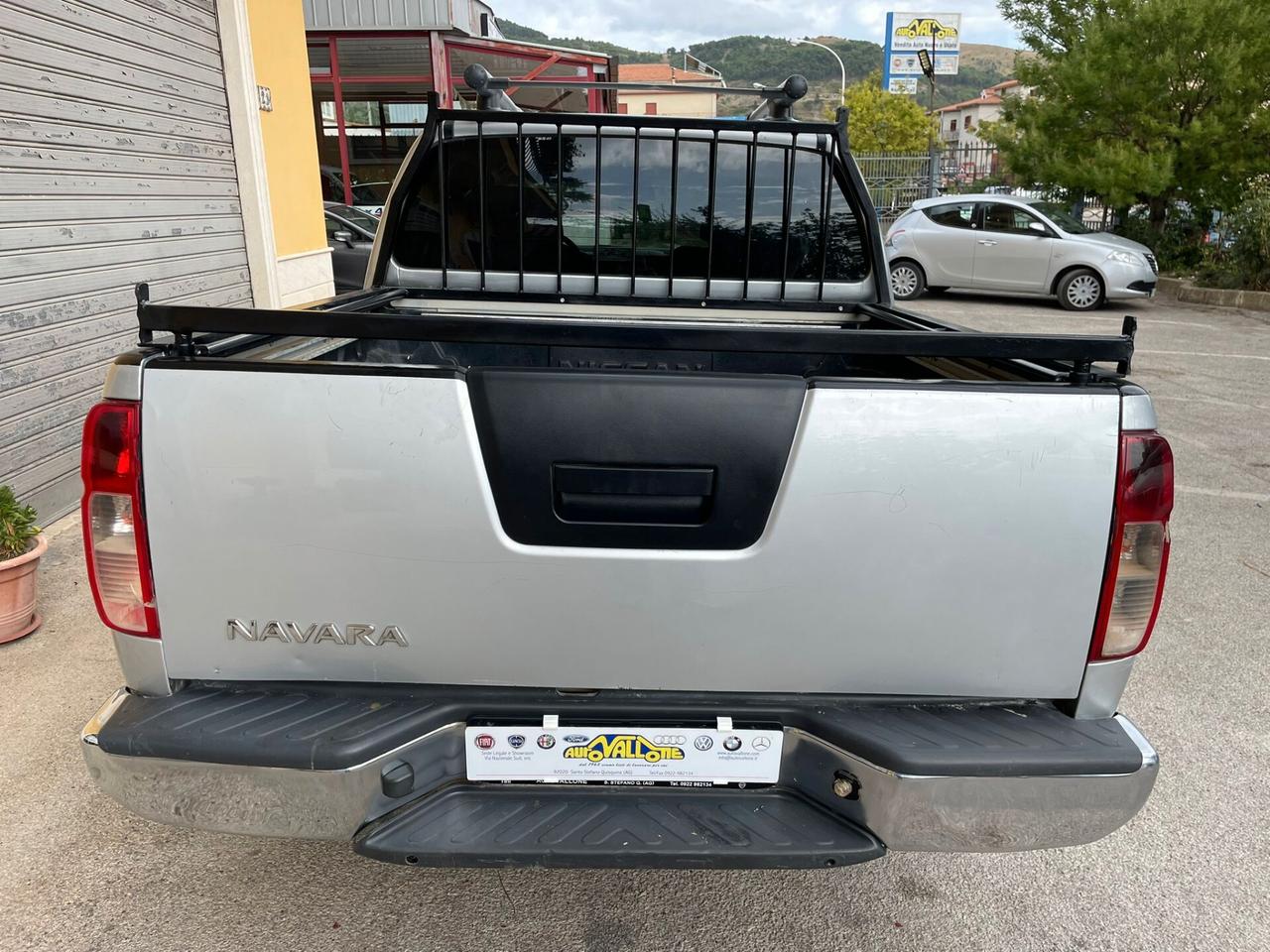Nissan Navara 2.5 dCi Pick up Double Cab 4WD