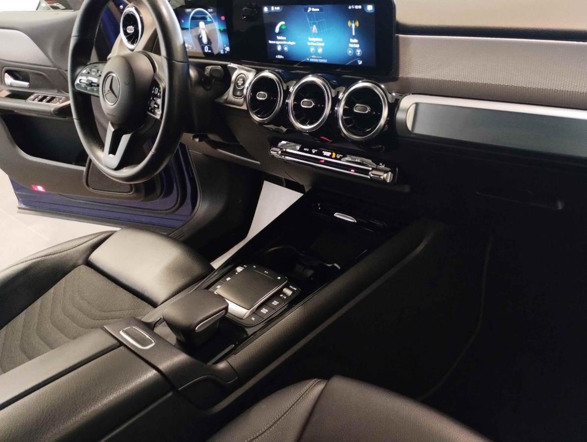 MERCEDES GLB 180d PELLE - TELECAMERA - APPLE - LED - GAR.24 MESI