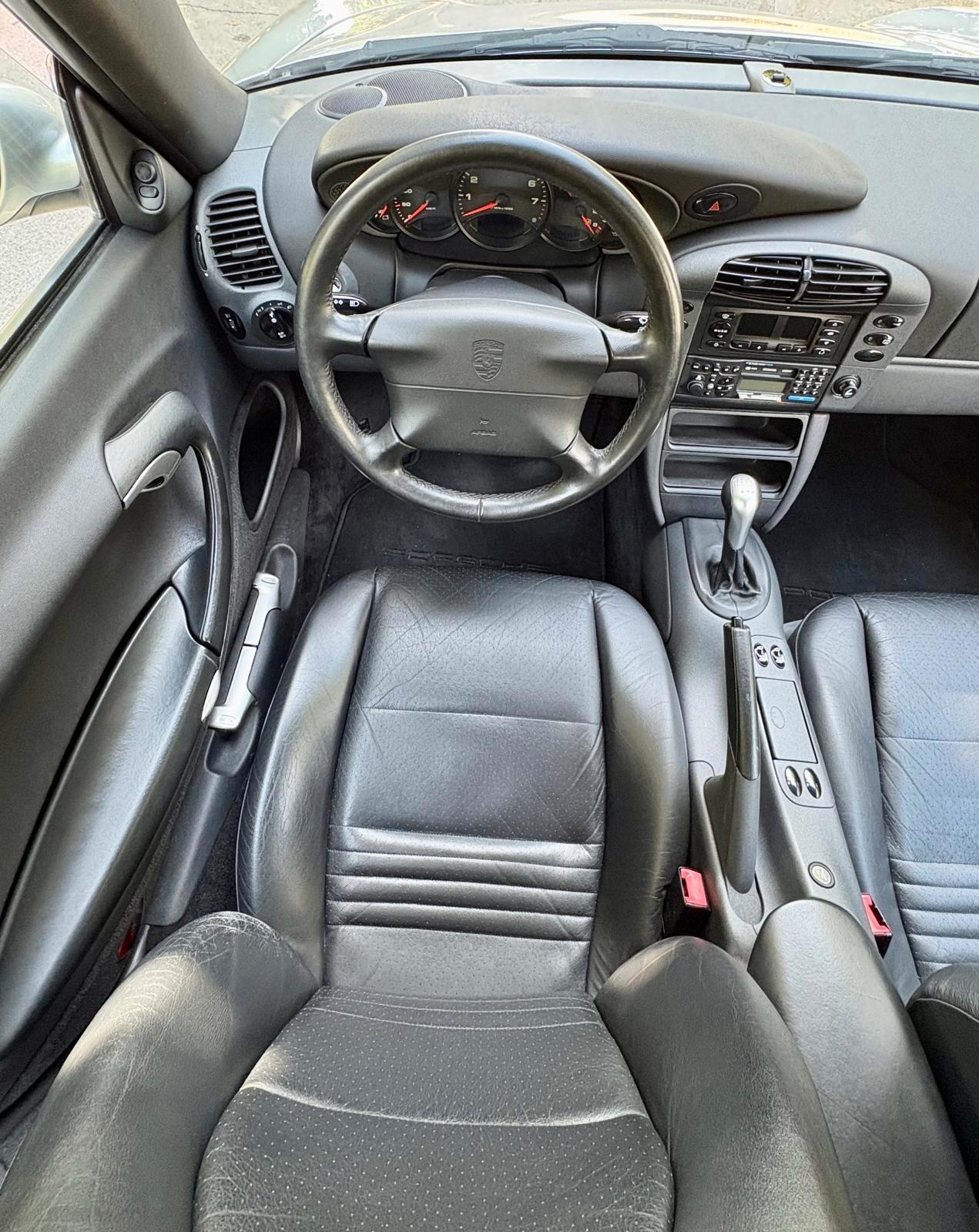 Porsche 996 - 911 Carrera cat Coupé