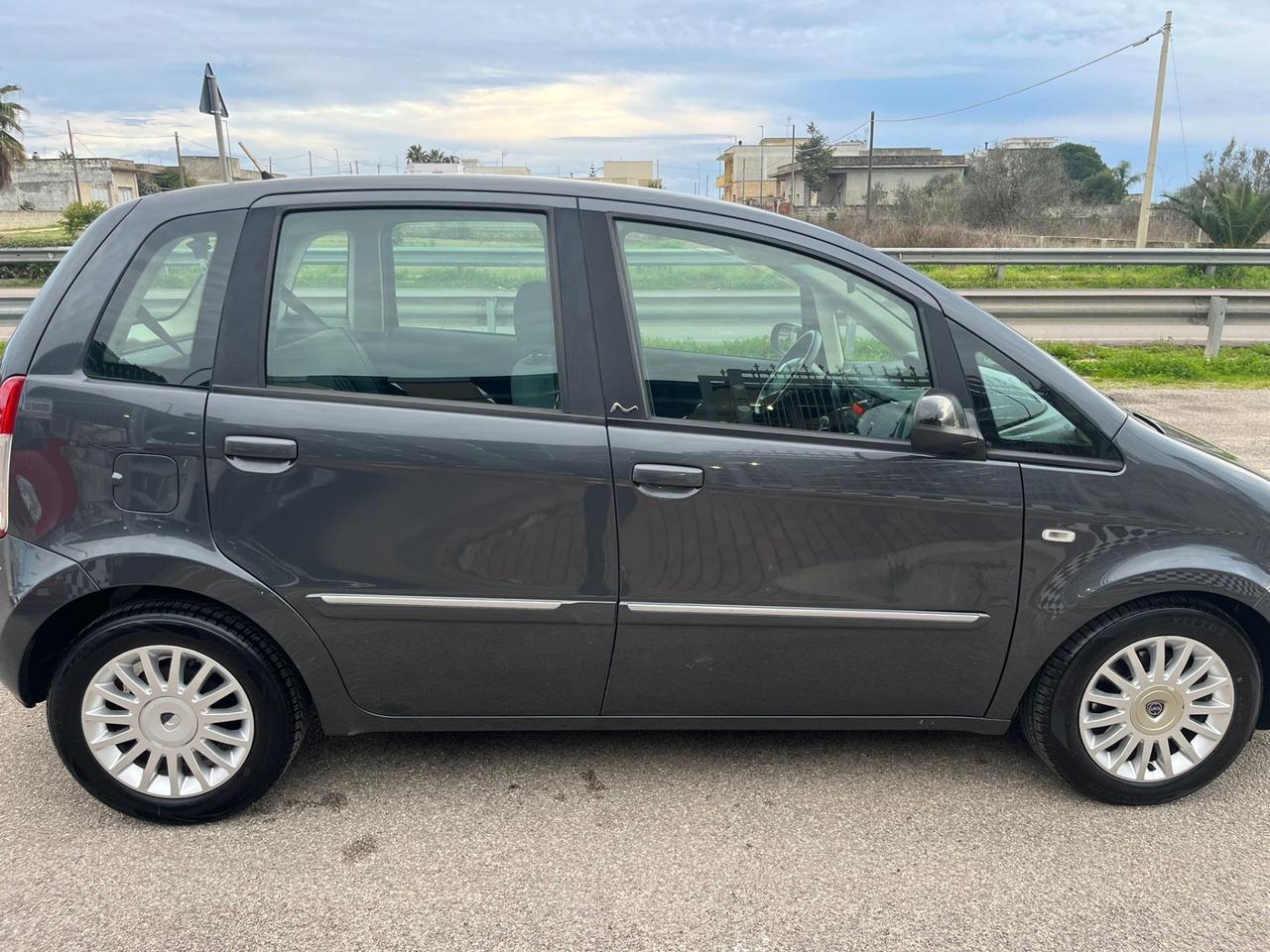 Lancia MUSA 1.3 Mjt Unipro 2012