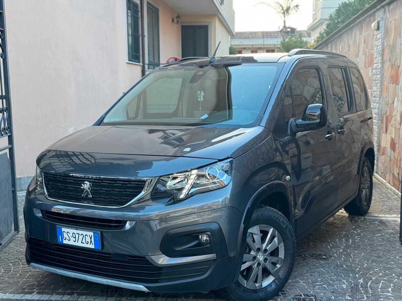 Peugeot Rifter Mix BlueHDi 130 S&S EAT8 PC Allure Standard