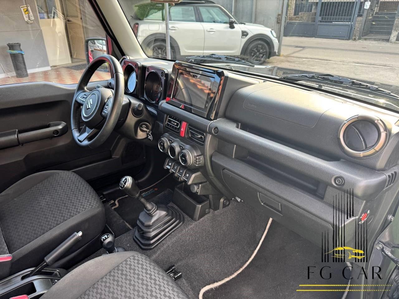 Suzuki Jimny 1.5 5MT Top