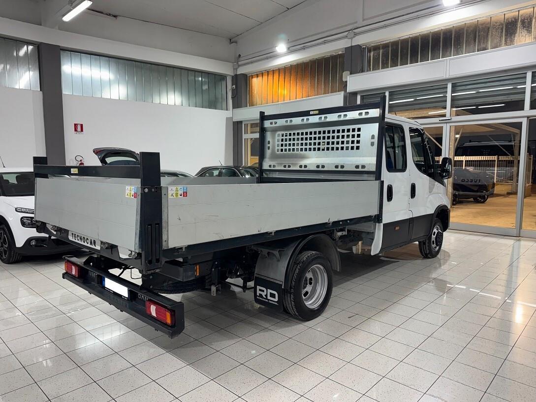 Daily 35C14 DOPPIA CABINA 7POSTI RIBALTABILE