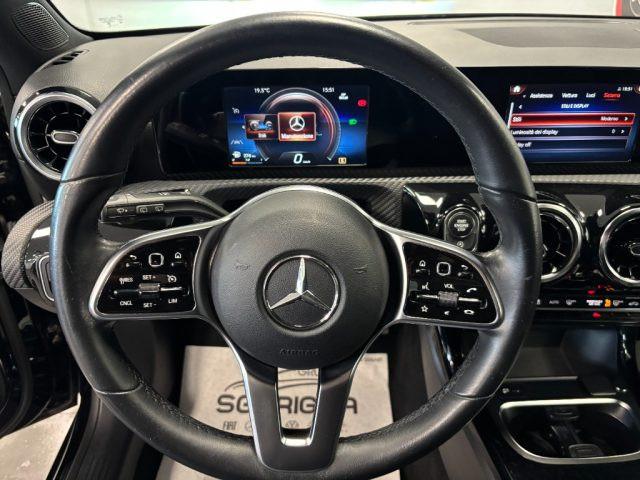 MERCEDES-BENZ A 180 d Executive Full Optional