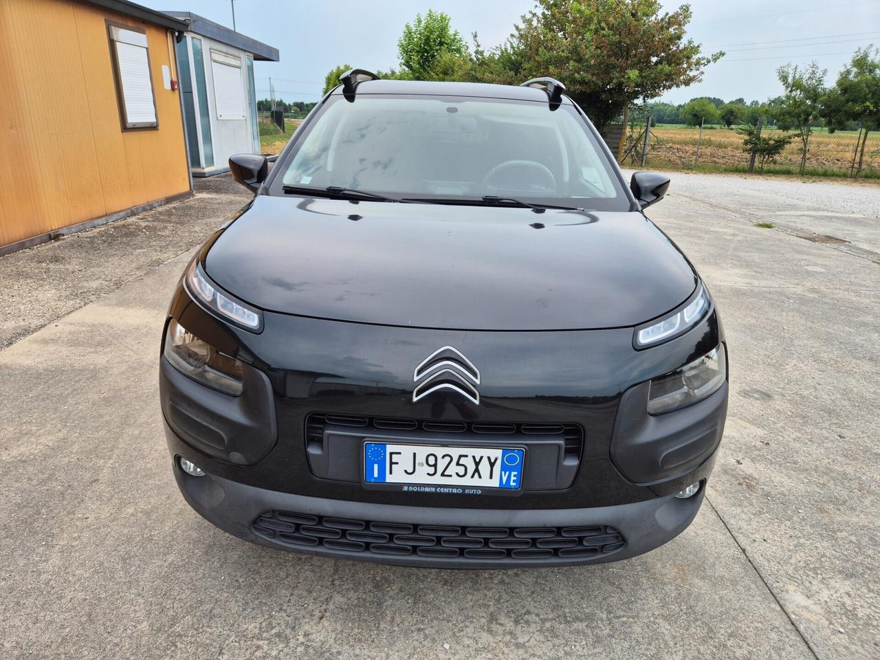 Citroen C4 Cactus BlueHDi 100 Shine
