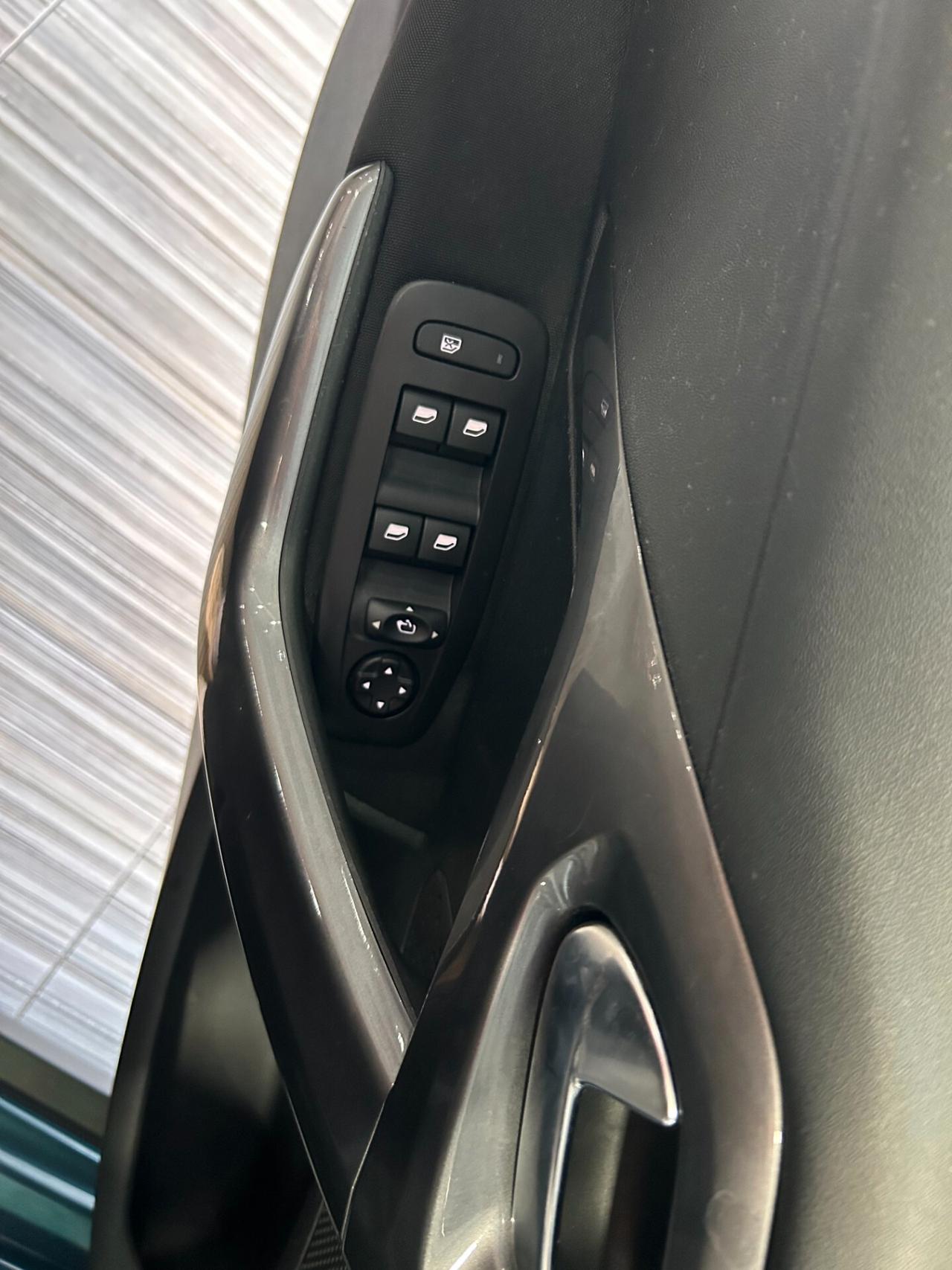 Peugeot 2008 1.2 Puretech 82cv Active ITALIANA