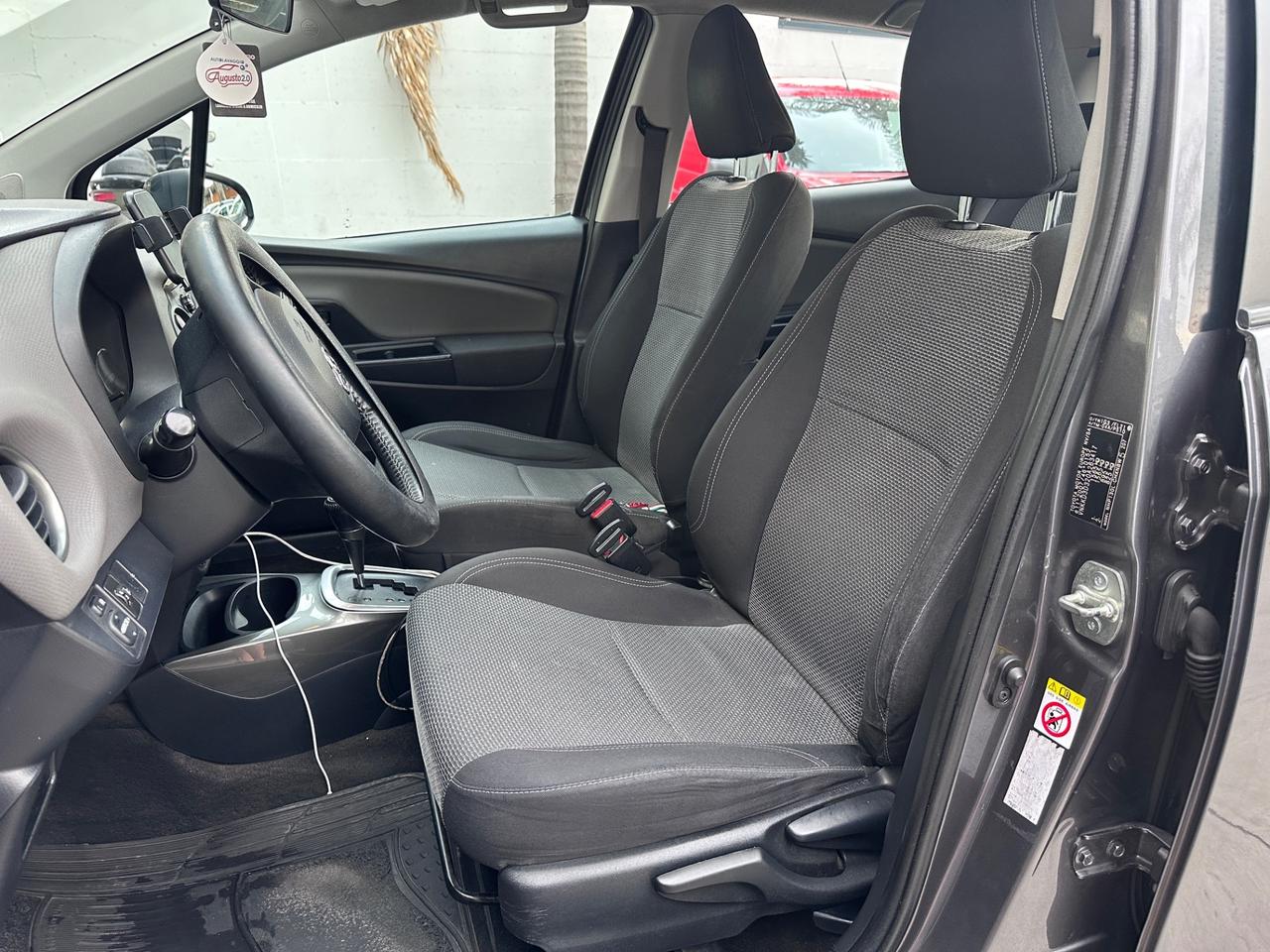 Toyota Yaris 1.5 Hybrid 5 porte Business