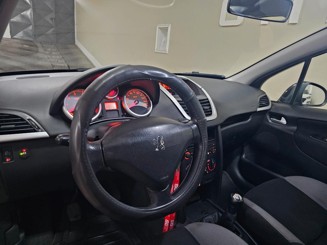Peugeot 207 1.4 8V 75CV 5p. X Line ECO GPL
