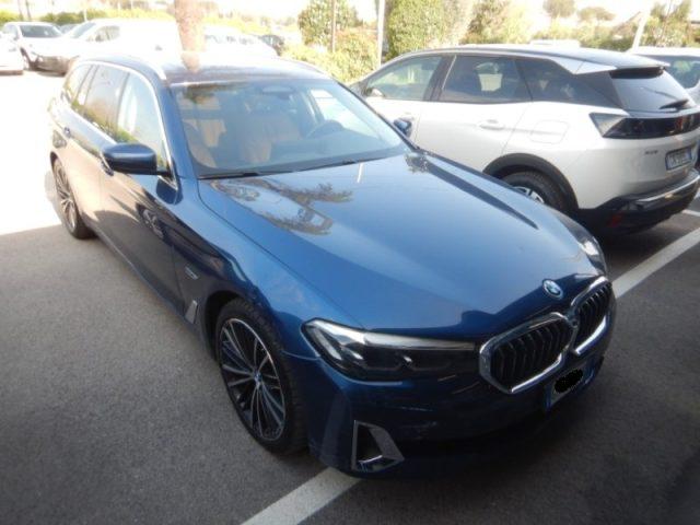 BMW 530 e xDrive Touring Luxury *** IVA ESPOSTA ***