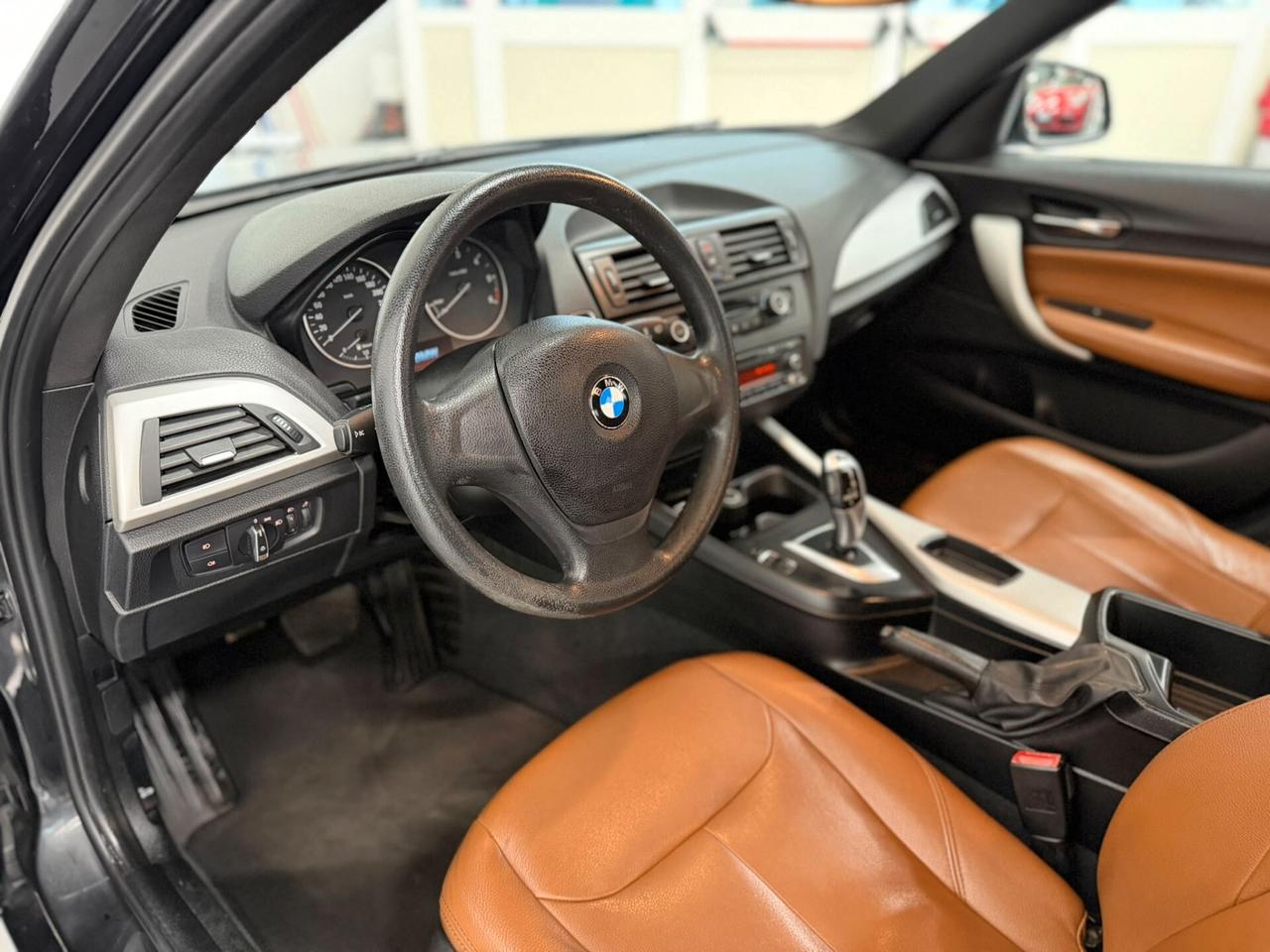 Bmw 118 118d 5p. Urban