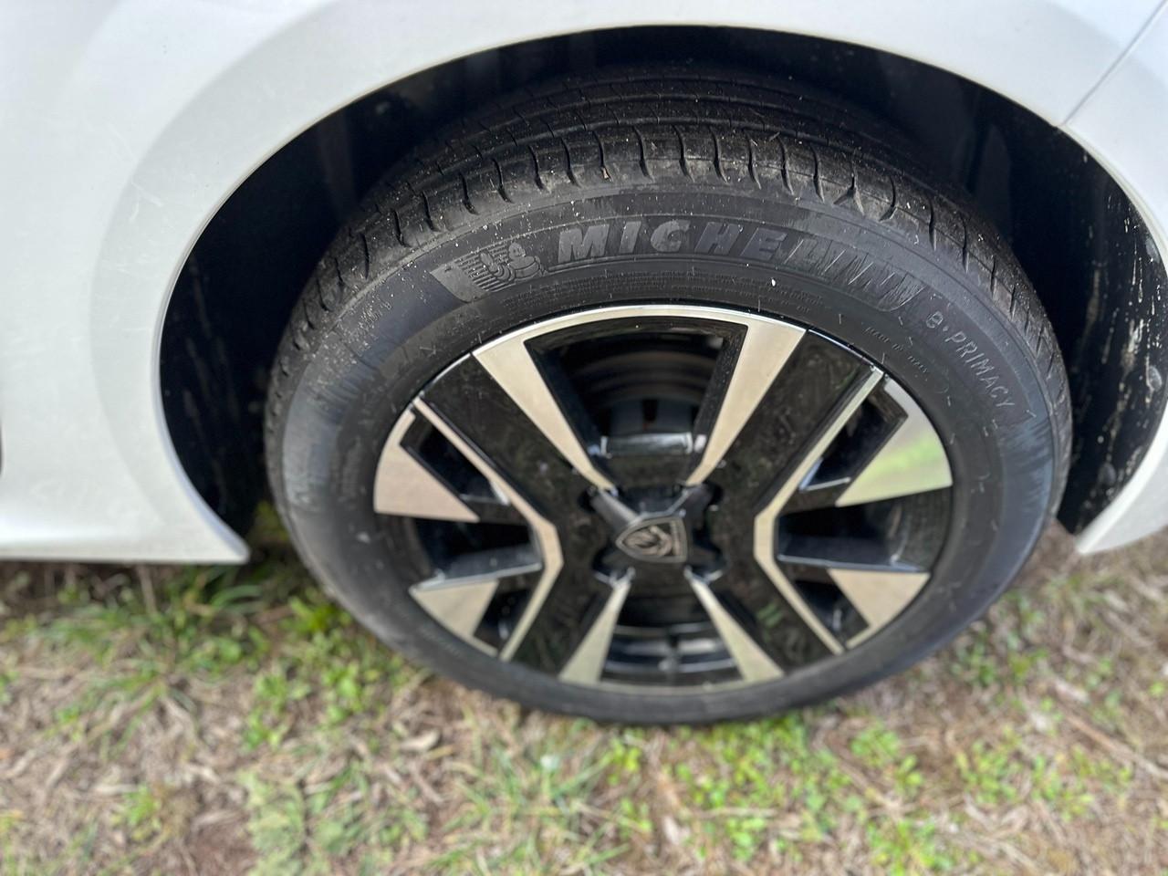 PEUGEOT 208 II 2023 - 208 1.2 hybrid Allure 145cv e-dcs 6