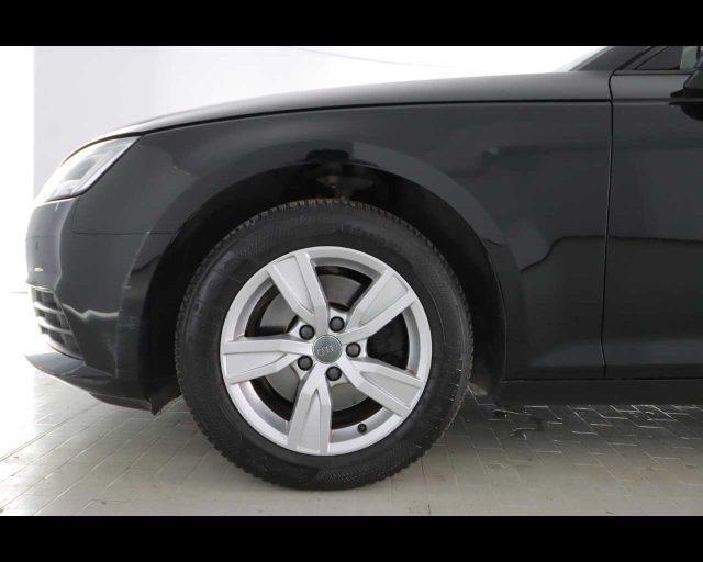 AUDI A4 Avant 30 TDI S tronic Business
