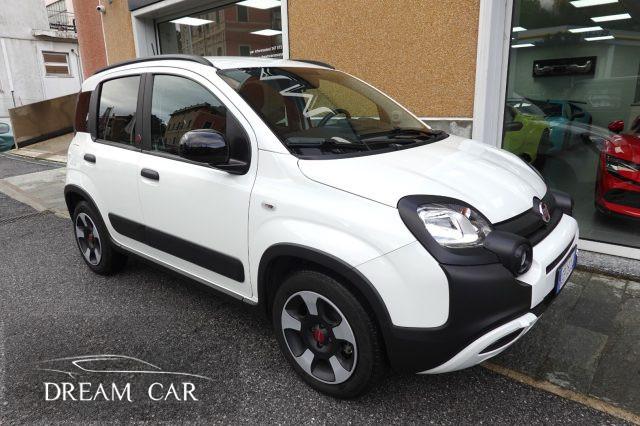 FIAT Panda 1.0 FireFly S&S Hybrid Red UNIPRO