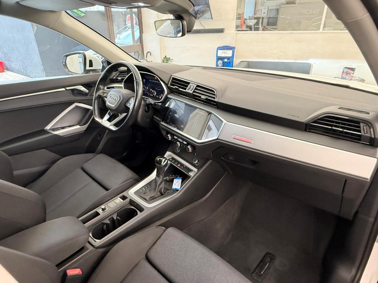 Audi Q3 35 TDI S tronic Business plus