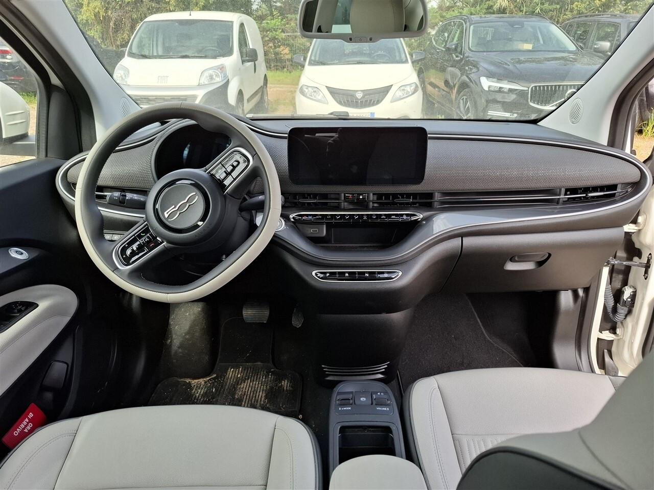 Fiat 500 500e Cabrio 42 kWh La Prima