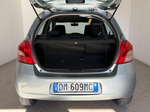 TOYOTA Yaris 1.0 5 porte Sol