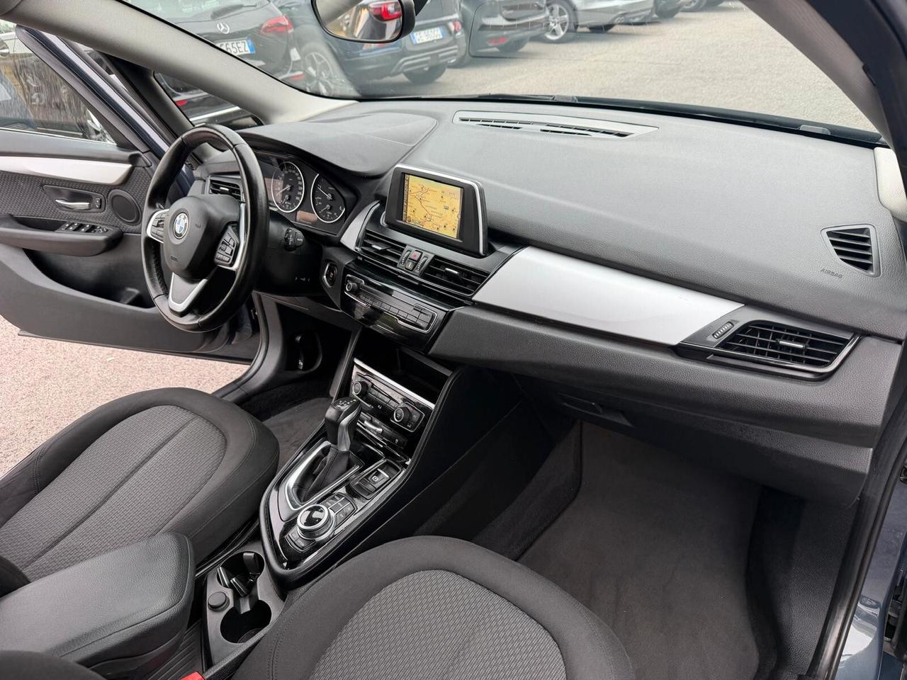 Bmw 2er Active Tourer 218d Advantage