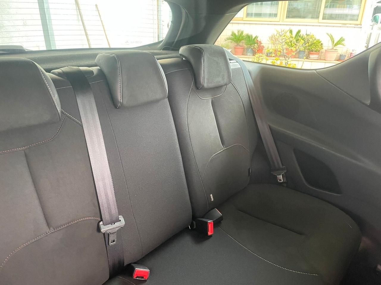 Ds DS3 3 PureTech 110 aut. Performance Line