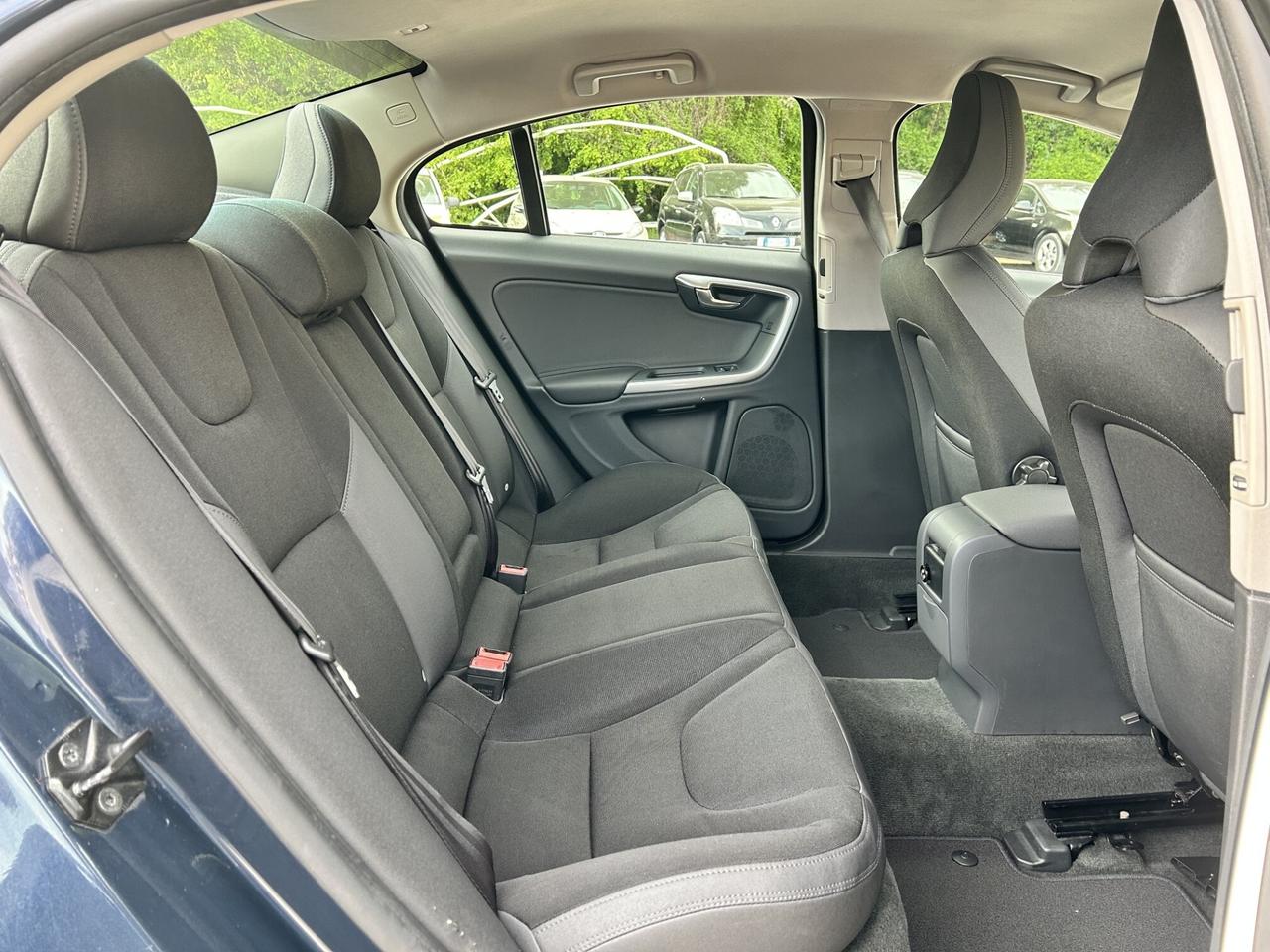 VOLVO S60 1.6 D2 115CV MOMENTUM UNICO PROPRIETARIO