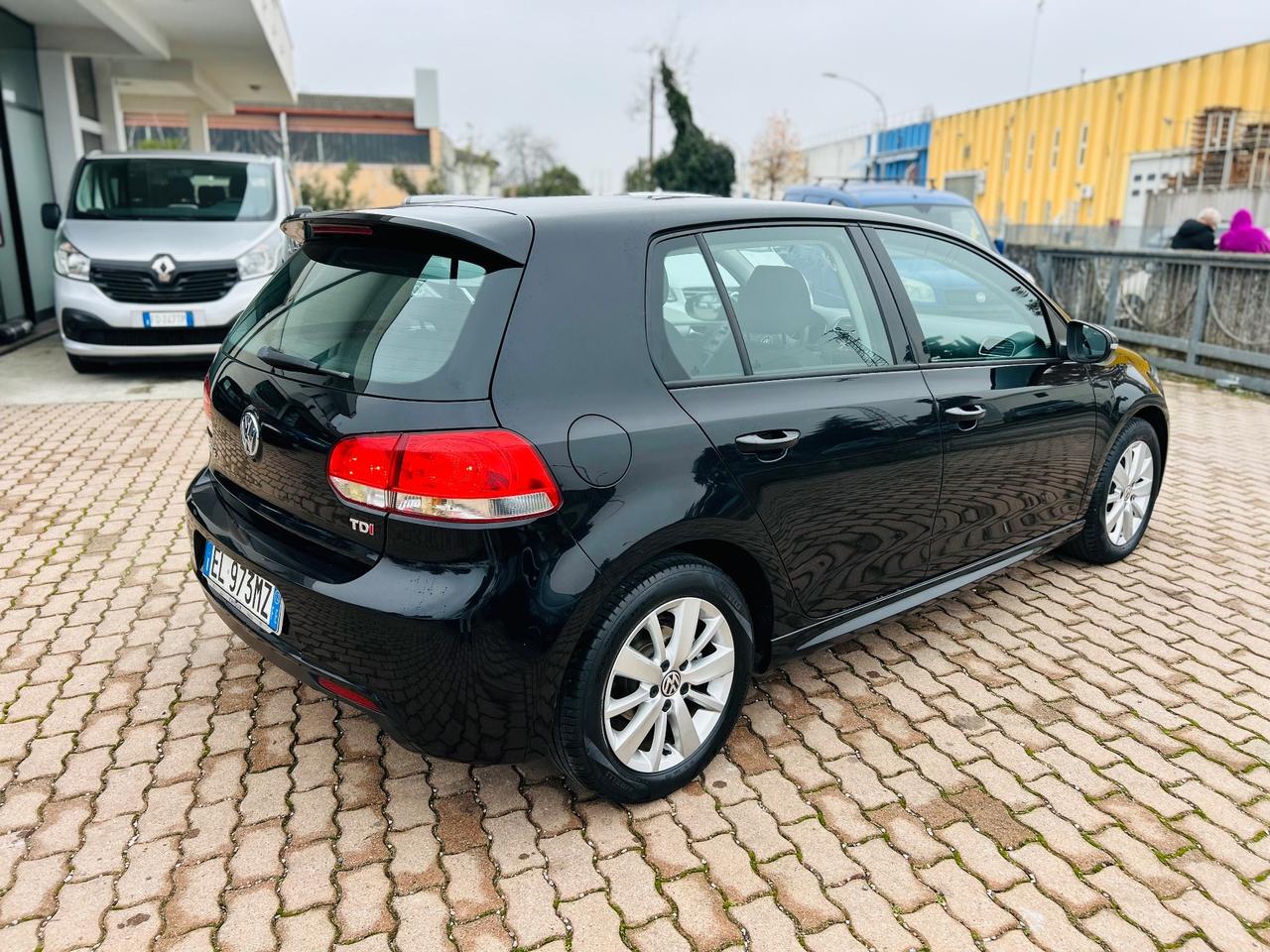 Volkswagen Golf 1.6 TDI DPF 5p. Highline