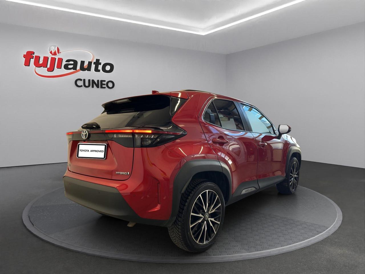 Toyota Yaris Cross 1.5h Lounge fwd 116cv e-cvt