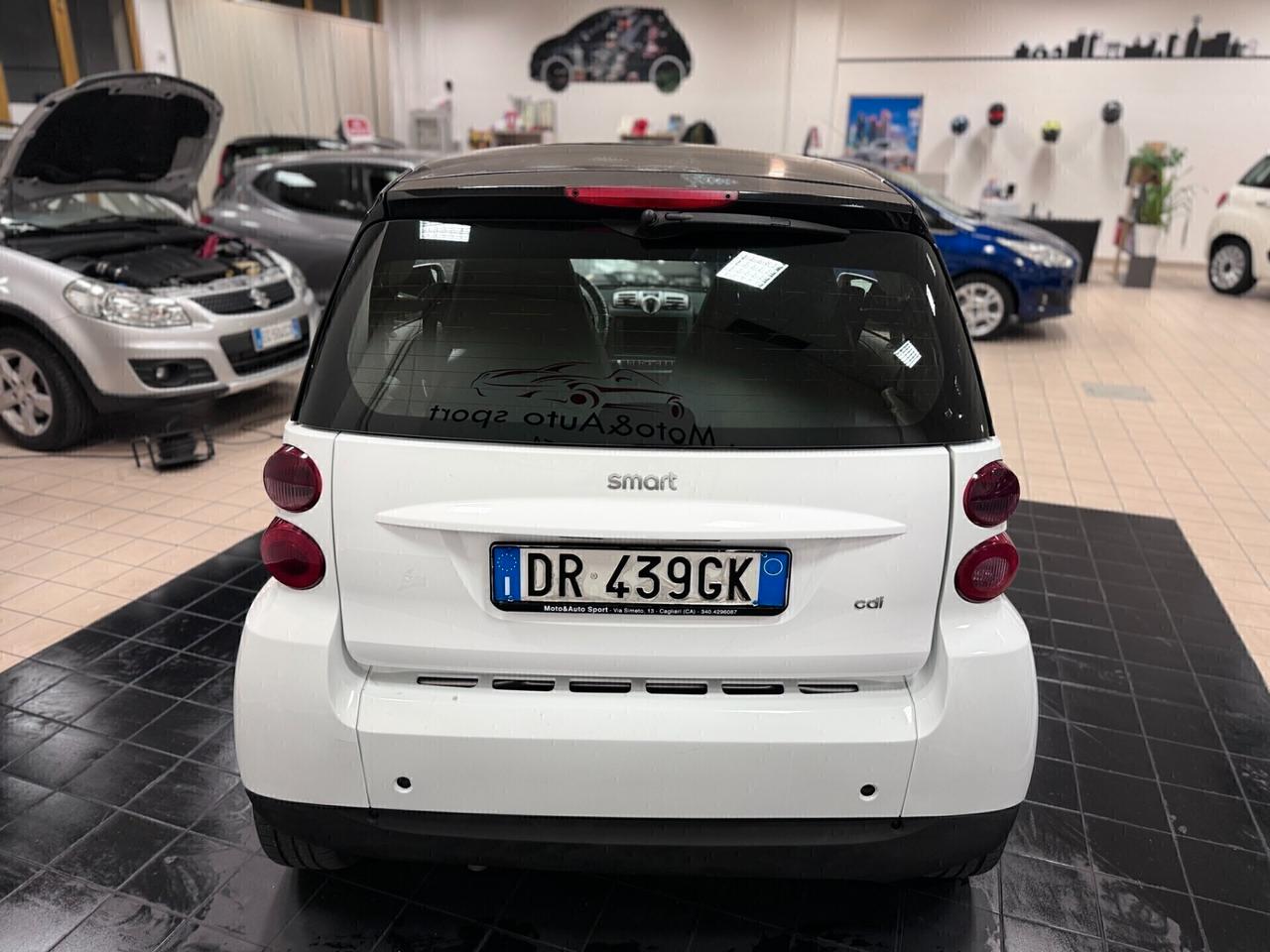 Smart ForTwo 800 33 kW coupé pure cdi