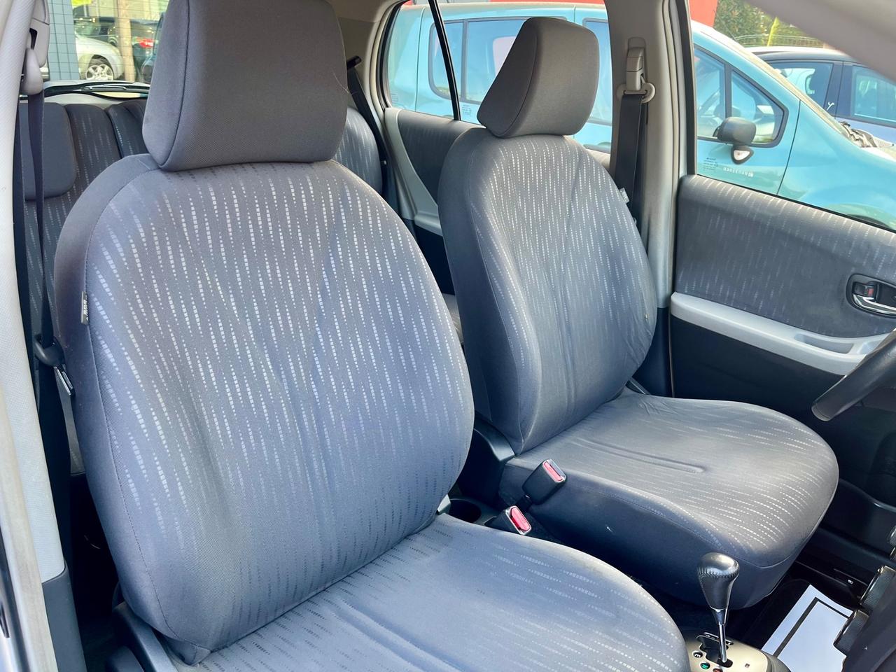 Toyota Yaris 1.3 benzina con cambio automatico!