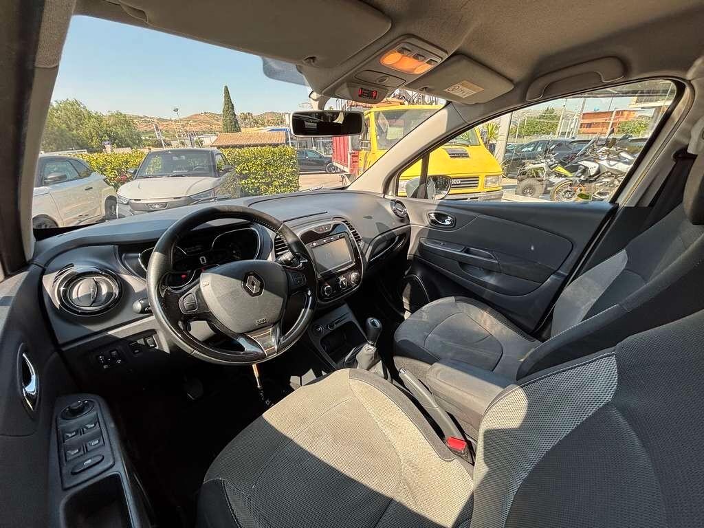 Renault Captur 1.5 dCi 8V 90 CV Start&Stop 2014 / KM 250.000 Tua a solo 49 Euro al mese
