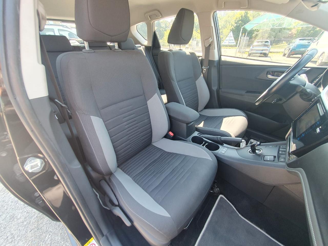 Toyota Auris TOYOTA 1.8 HYBRID LOUNGE CVT