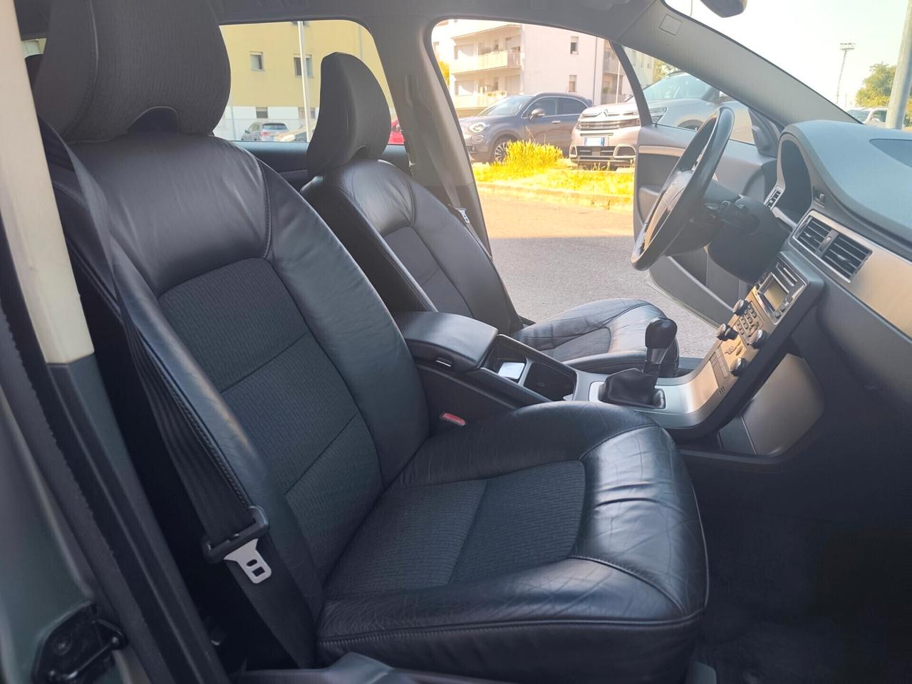 Volvo V70 2.4 D5 frizione volano nuove