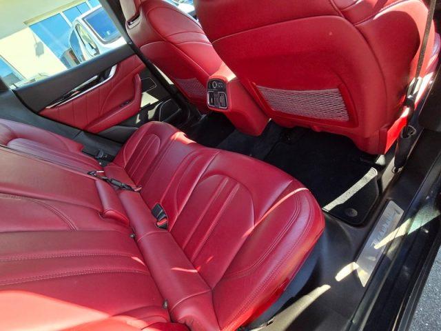 MASERATI Levante V6 Diesel 275 CV AWD Gransport PERMUTE