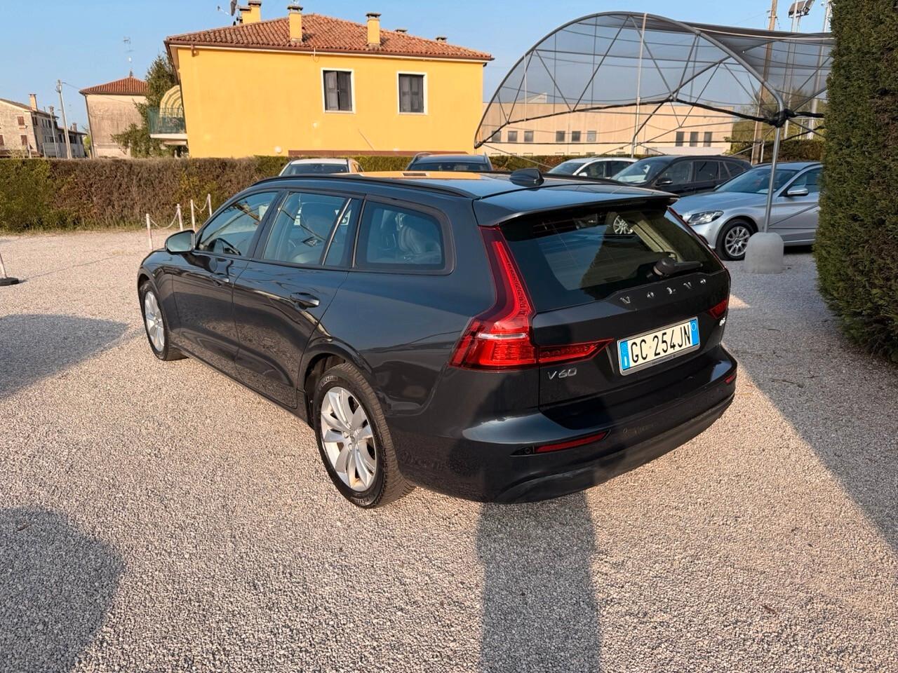 Volvo V60 2.0 d3 150 cv Business Geartronic