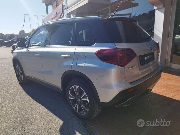 Suzuki Vitara 1.4 Hybrid Top