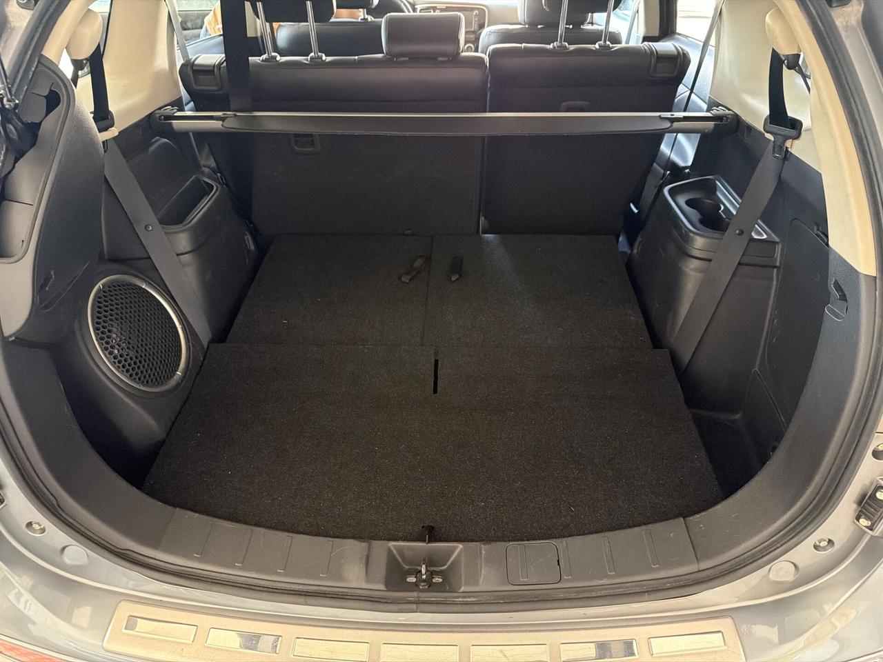 Mitsubishi Outlander 2.2 DI-D 4WD Instyle 7p. Con Tetto apribile