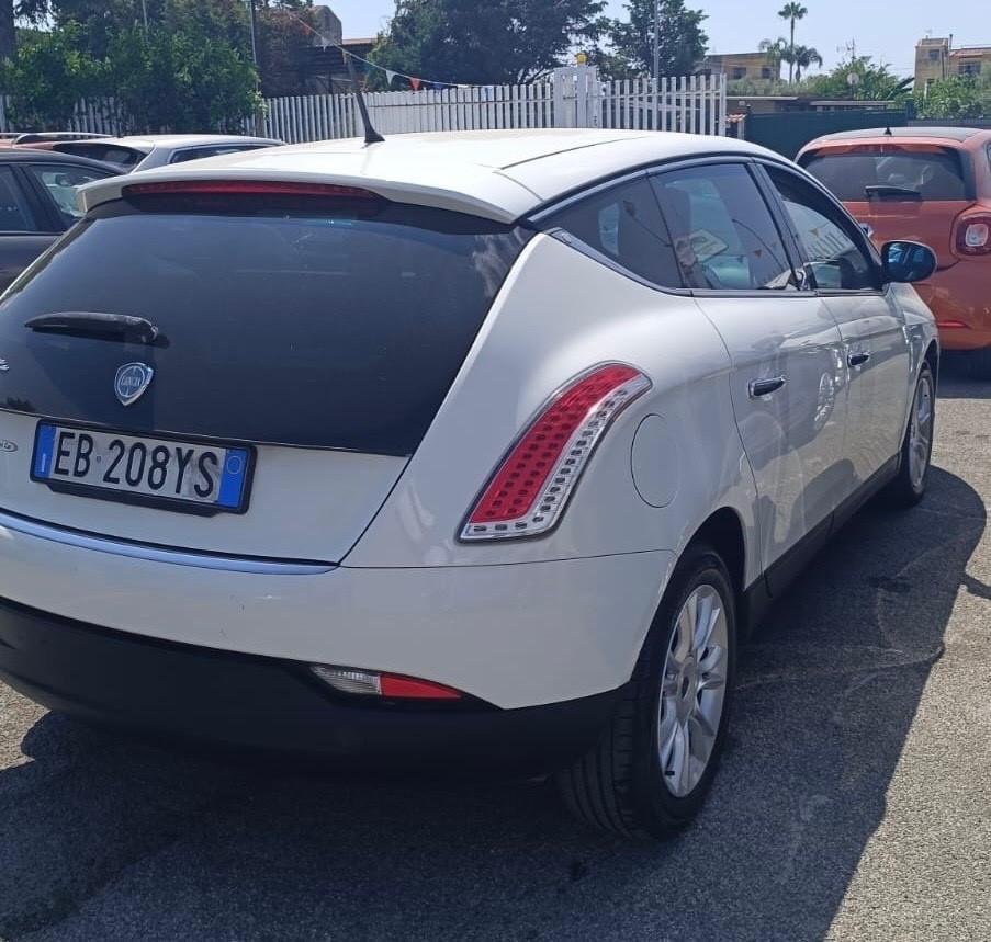 Lancia Delta 1.6 MJT DPF Platino