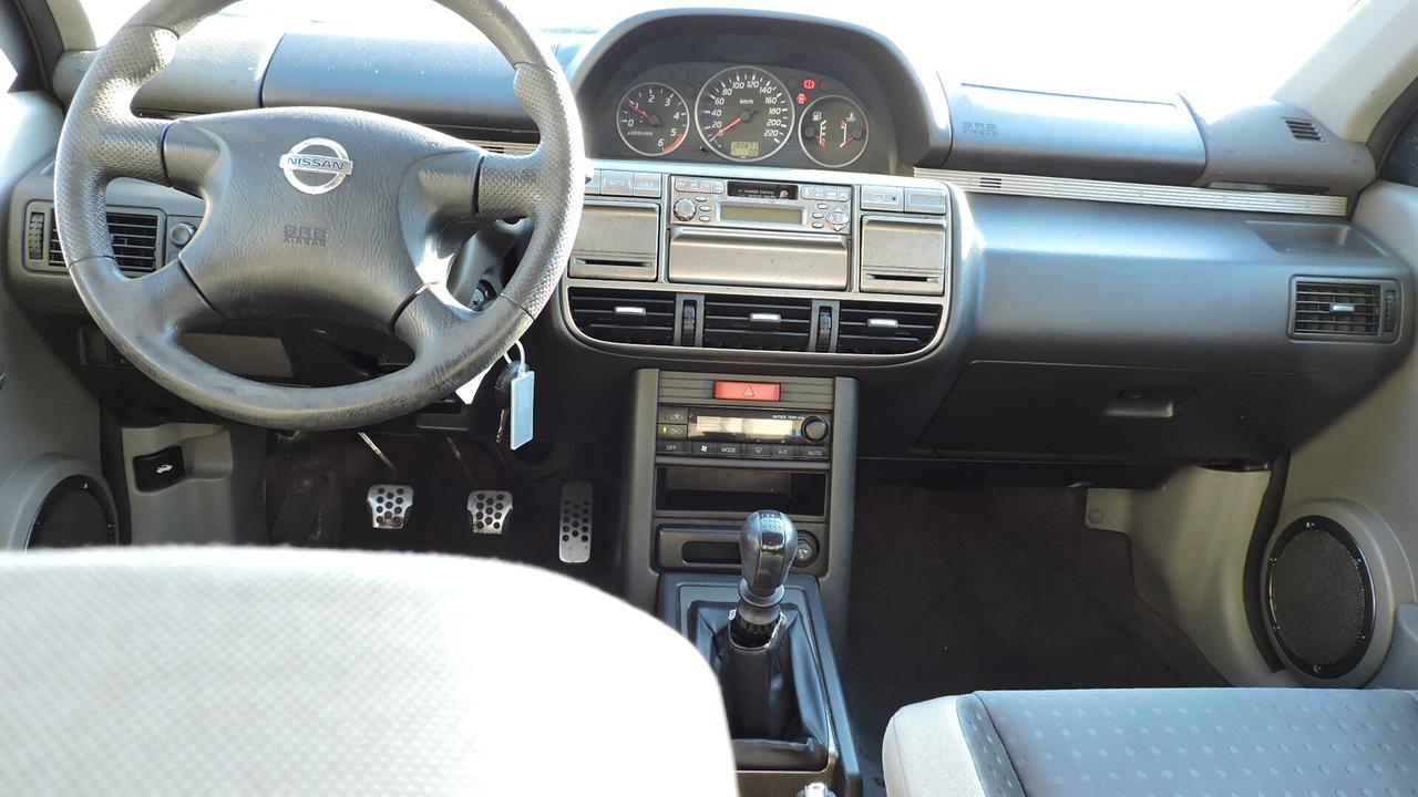 Nissan X-Trail 2.2 TD Di Elegance