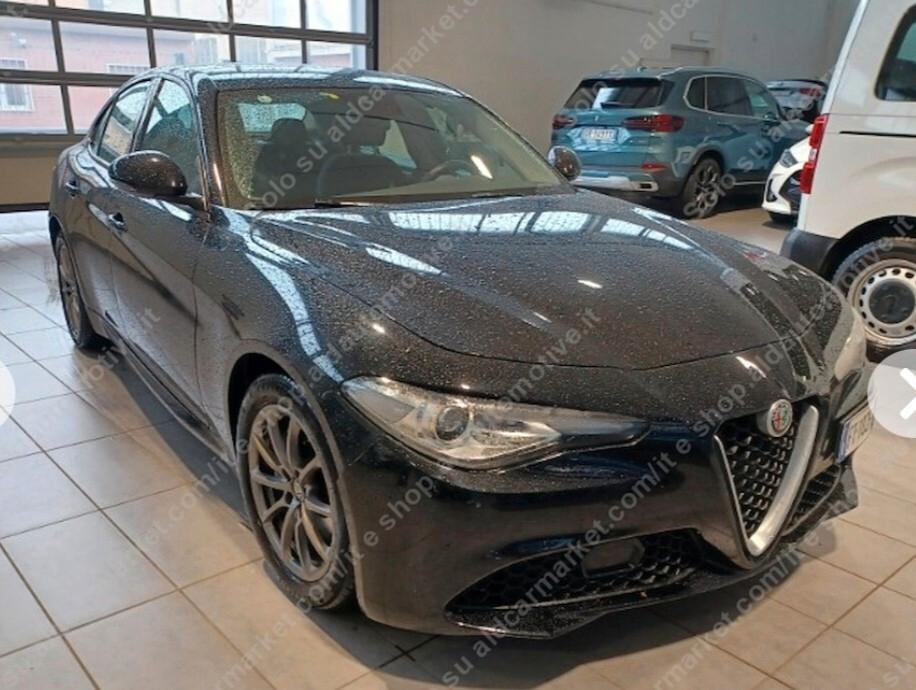 Alfa Romeo Giulia 2.2 TD 160 CV AT8 Business