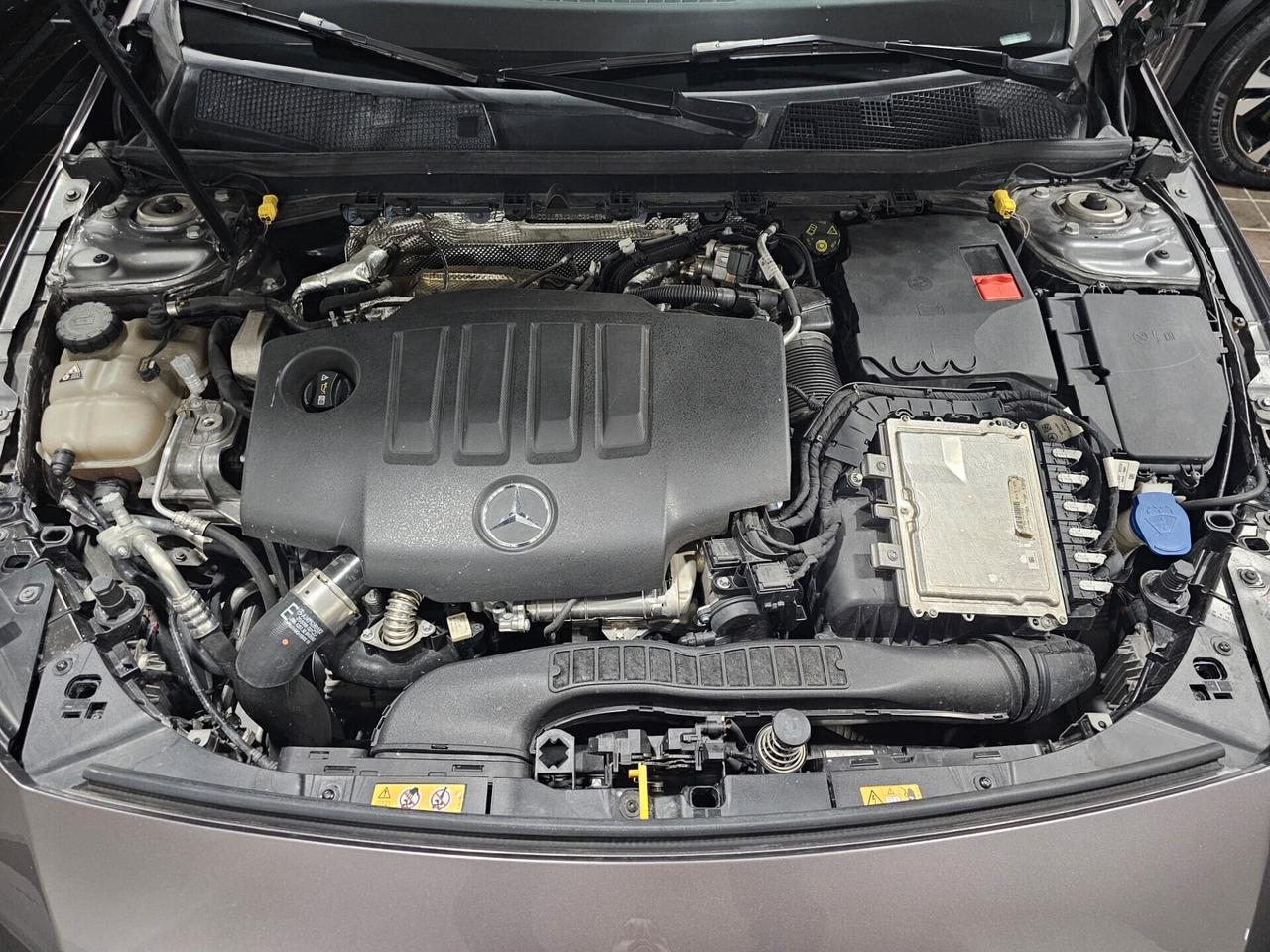 NUOVA MERCEDES-BENZ CLA 200d PREMIUM AMG LINE 2.0d 150CV AUTOMATIC