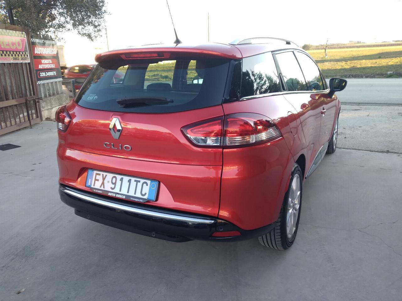 Renault Clio Sporter dCi 8V 90 CV Moschino Intens