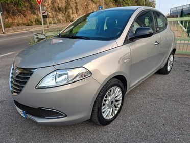 Lancia Ypsilon 1.2 GPL FINO AL 2034 / DA NEOPATENTATI / EURO 6