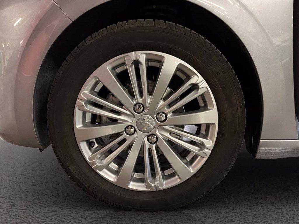 PEUGEOT 208 5p 1.2 puretech Allure s&s 82cv neopatentati del 2019