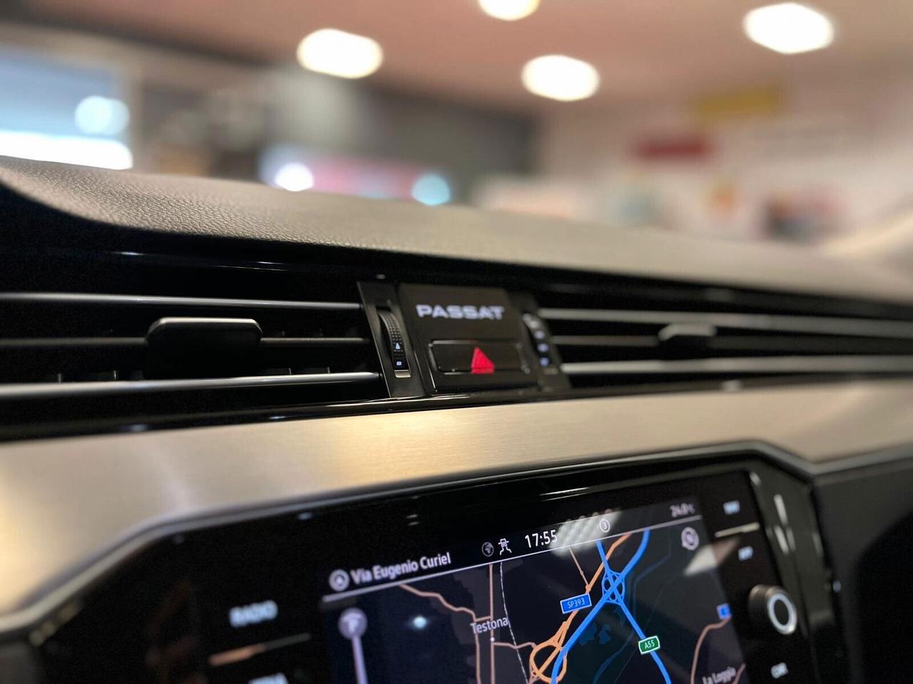 Volkswagen Passat Variant 2.0 TDI SCR 200 CV DSG R-LINE