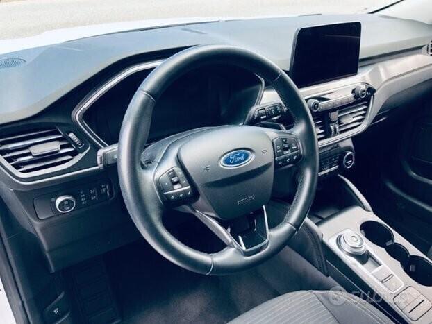 Ford Kuga 1.5 120CV AUTOM- NAVI-TELECAM-TITANIUM