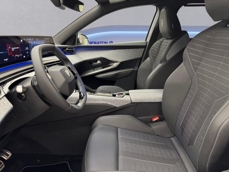PEUGEOT 5008 HYBRID 136 E-DCS6 GT