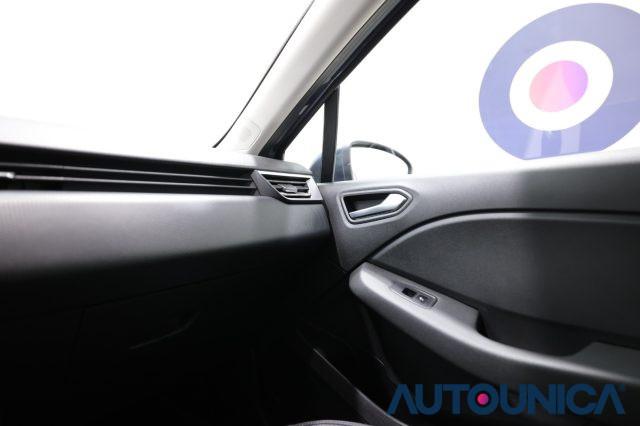 RENAULT Clio TCE 90 CV 5 PORTE BUSINESS FARI LED