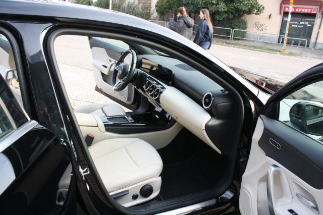 MERCEDES-BENZ A 180 d Automatic Progressive Advanced