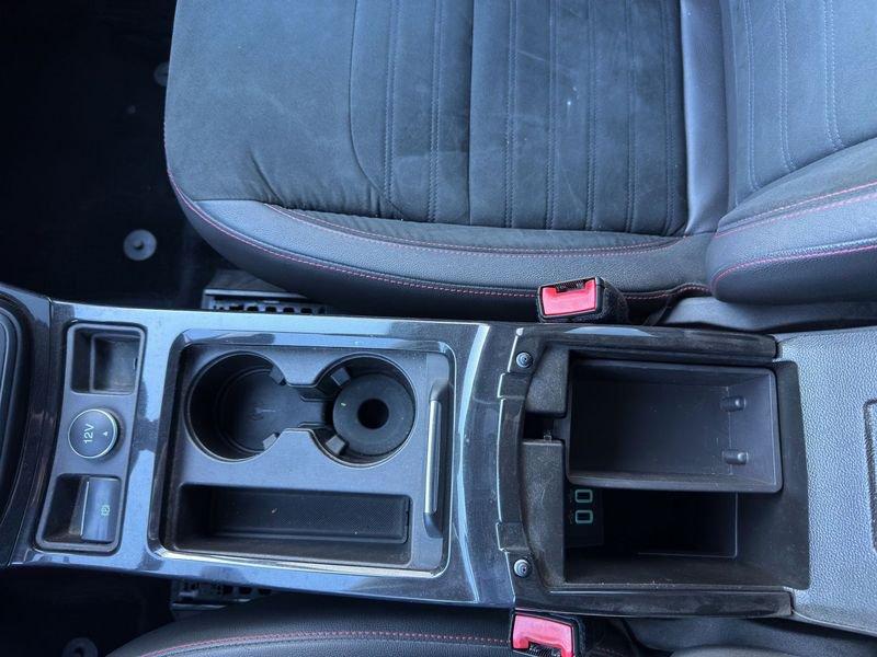 Ford Kuga Kuga 2.0 TDCI 150 CV S&S 4WD Powershift ST-Line