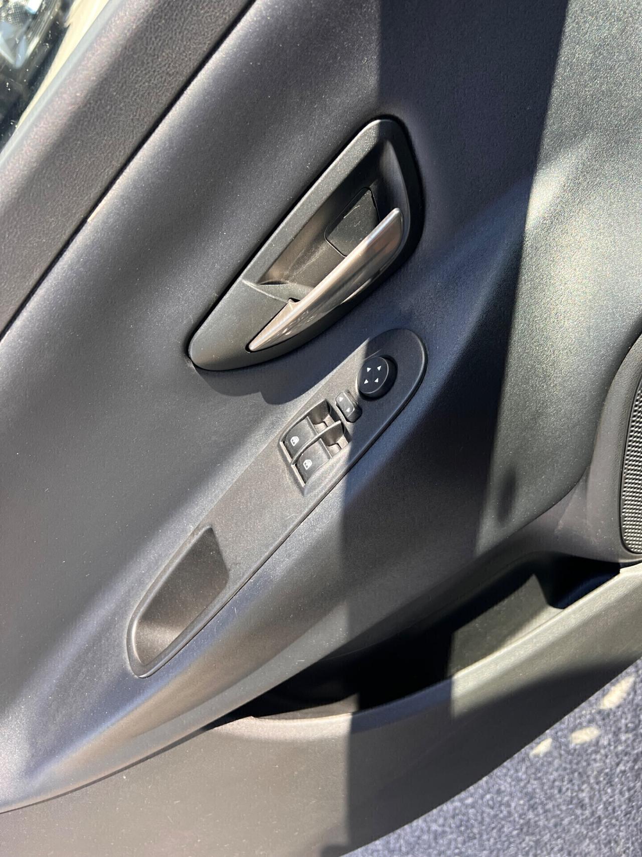 Lancia Ypsilon 1.2 69 CV 5 porte S&S Elefantino Blu