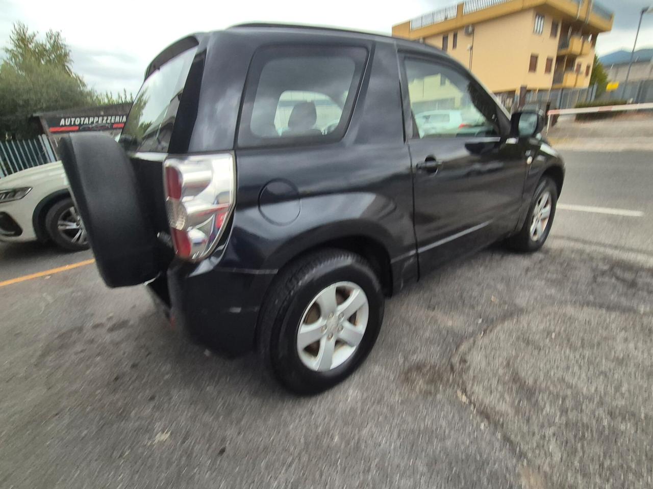Suzuki Grand Vitara 1.9 DDiS 3 porte